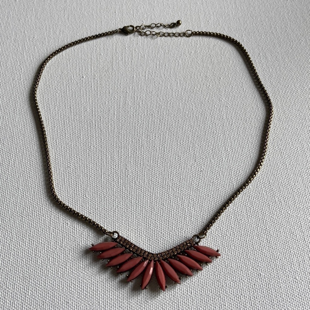 ⭐️Free w/ Purchase! Opaque Rose Rhinestone Necklace